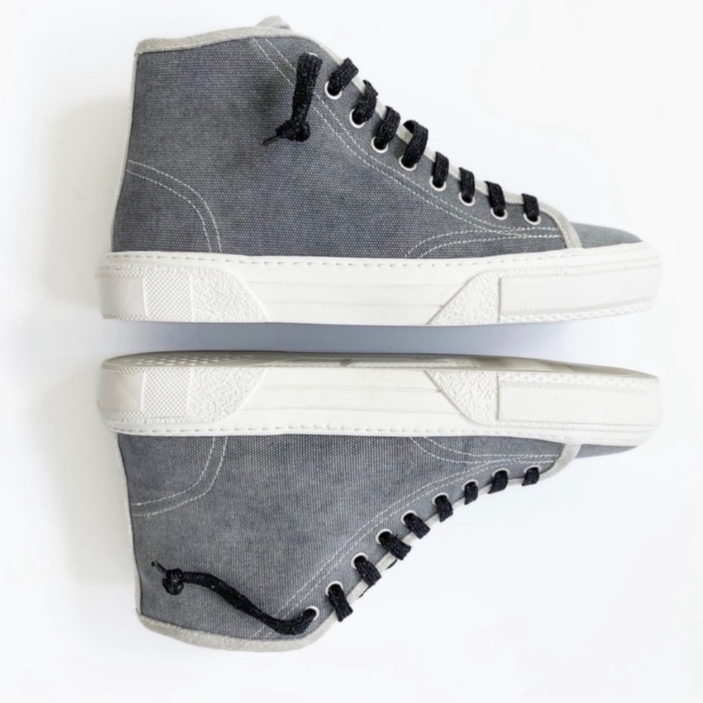 P448 Sally High Top Platformā Sneaker
